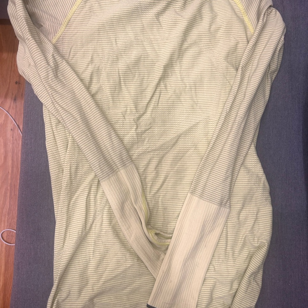 Lululemon Long sleeve running top